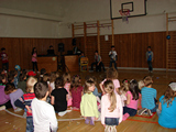 koln parlament podal diskotku, kvten 2013