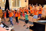 Muziklov vystoupen  1.A a 6.C, erven 2013