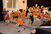 Muziklov vystoupen  1.A a 6.C, erven 2013
